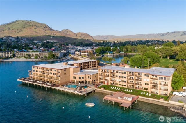 Property photo for 322 W Woodin Avenue #512, Chelan