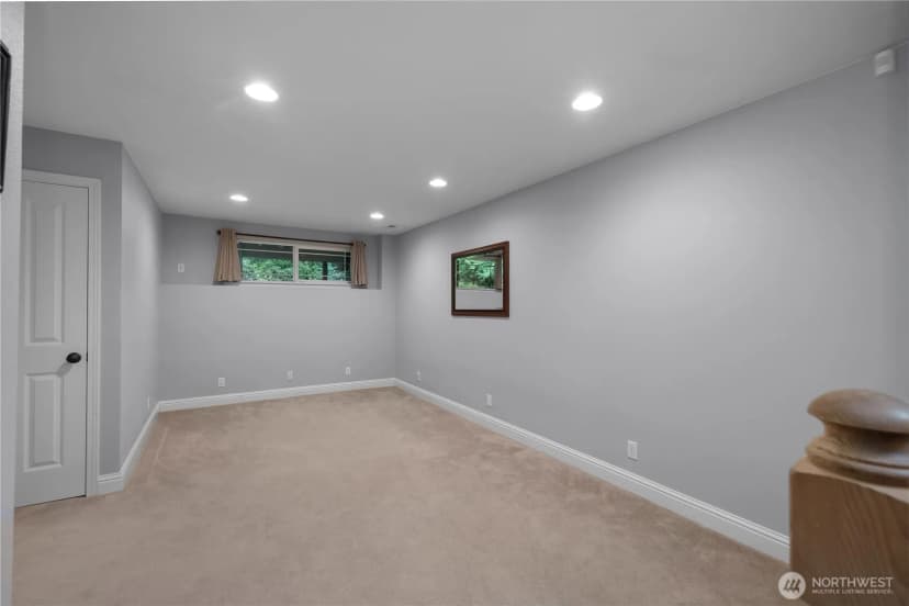 Property photo for 80 E Sea Breeze Lane, Shelton photo 28