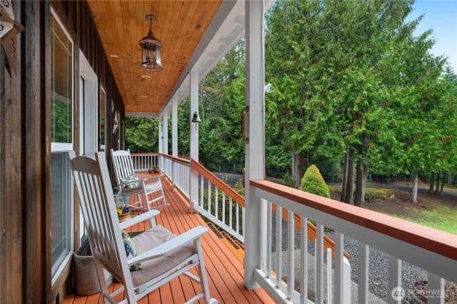 Property photo for 80 E Sea Breeze Lane, Shelton photo 4