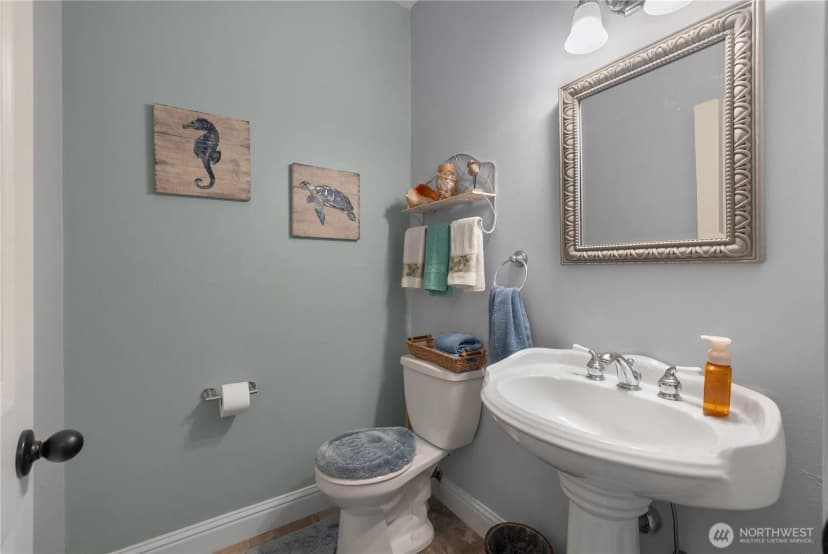 Property photo for 80 E Sea Breeze Lane, Shelton photo 20