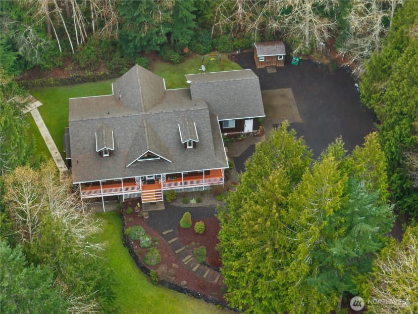 Property photo for 80 E Sea Breeze Lane, Shelton photo 35