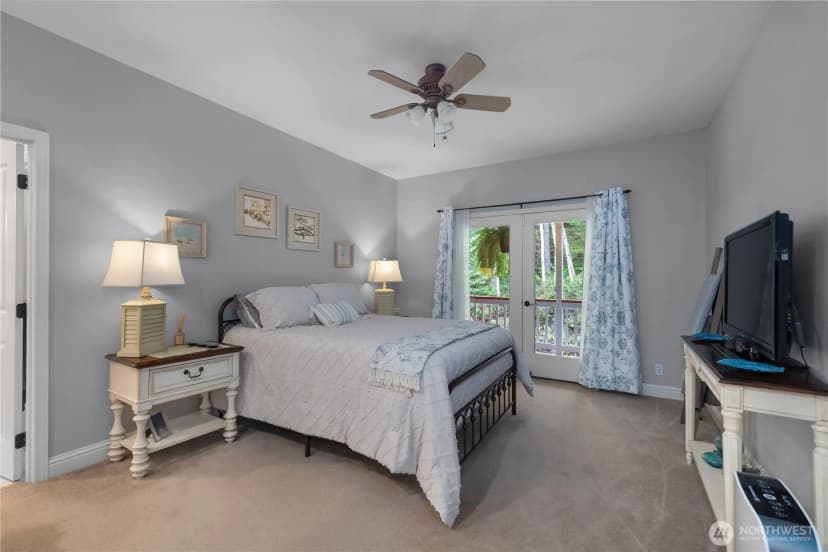 Property photo for 80 E Sea Breeze Lane, Shelton photo 14