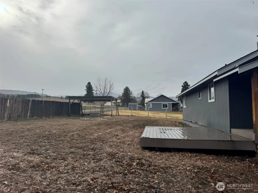 Property photo for 21 Orchard Loop Road N, Tonasket photo 23