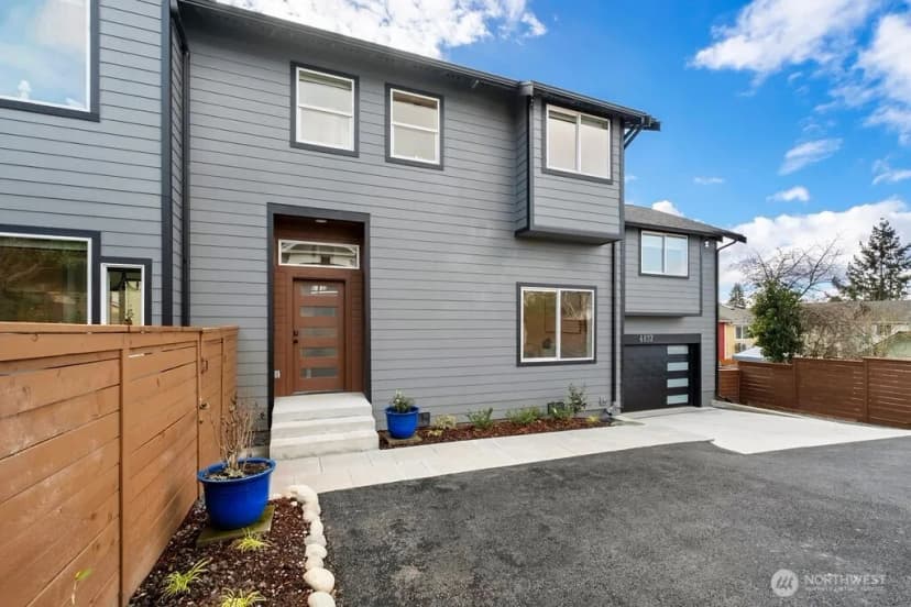 Property photo for 4837 S Holly Street, Seattle photo 2