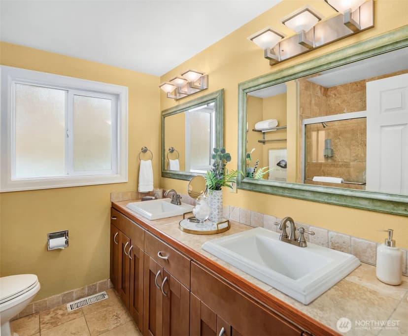Property photo for 2416 Nw 198th Street, Shoreline photo 14