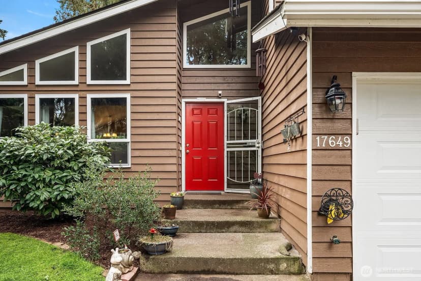 Property photo for 17649 152nd Place Se, Renton photo 3