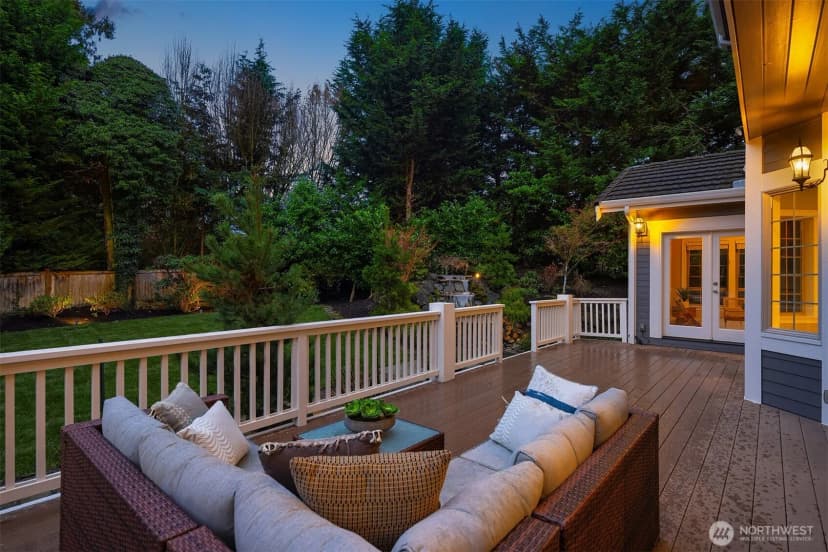 Property photo for 9810 Se 35th Place, Mercer Island photo 38