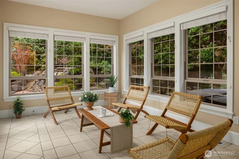 Property photo for 9810 Se 35th Place, Mercer Island photo 19