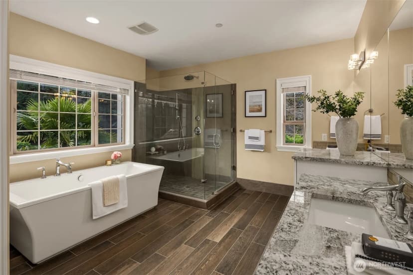 Property photo for 9810 Se 35th Place, Mercer Island photo 26