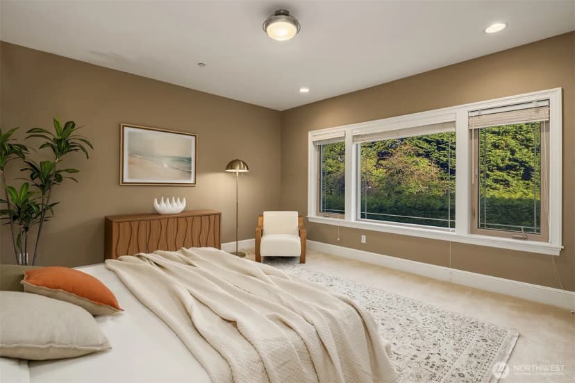 Property photo for 9810 Se 35th Place, Mercer Island photo 24