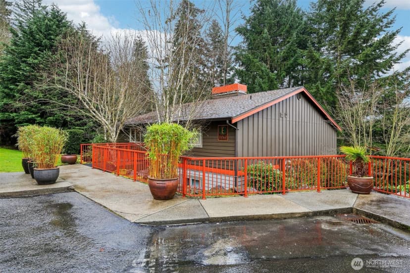 Property photo for 11060 Ne 33rd Place #e3, Bellevue photo 33