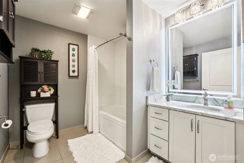 Property photo for 11060 Ne 33rd Place #e3, Bellevue photo 18