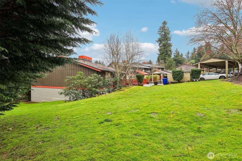Property photo for 11060 Ne 33rd Place #e3, Bellevue photo 31