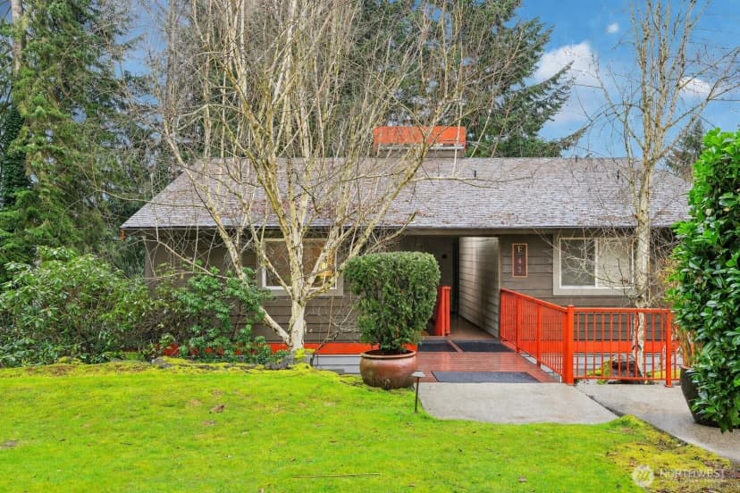 Property photo for 11060 Ne 33rd Place #e3, Bellevue photo 27