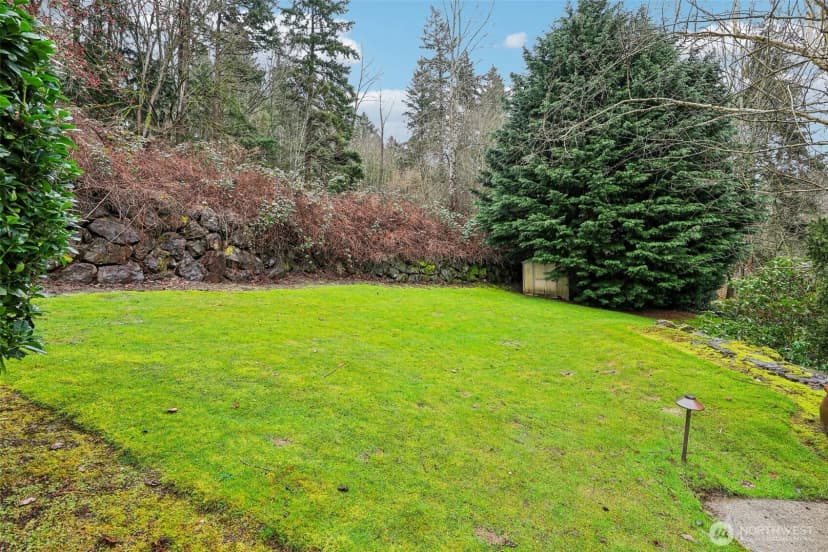 Property photo for 11060 Ne 33rd Place #e3, Bellevue photo 29