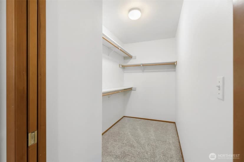 Property photo for 15375 Sunrise Drive Ne, Bainbridge Island photo 20
