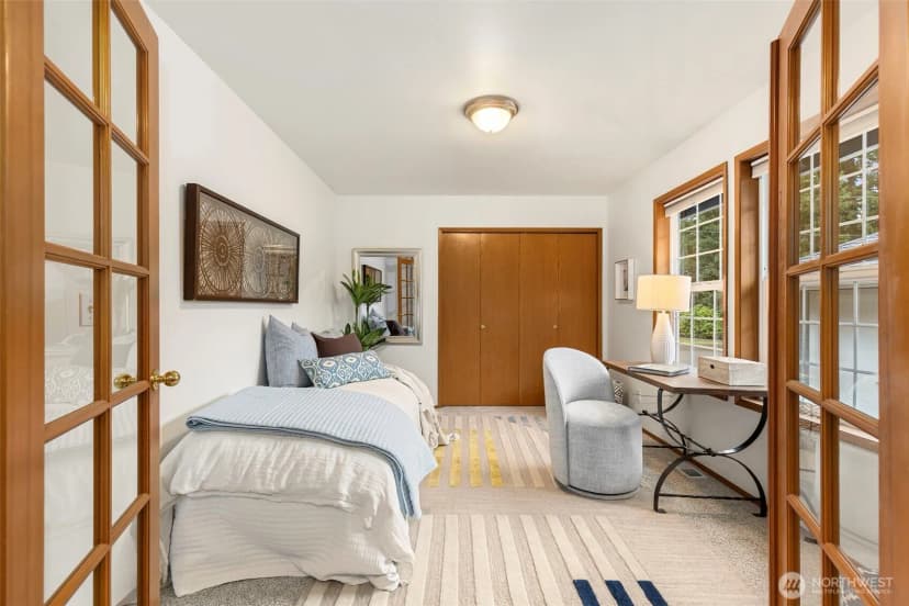 Property photo for 15375 Sunrise Drive Ne, Bainbridge Island photo 25