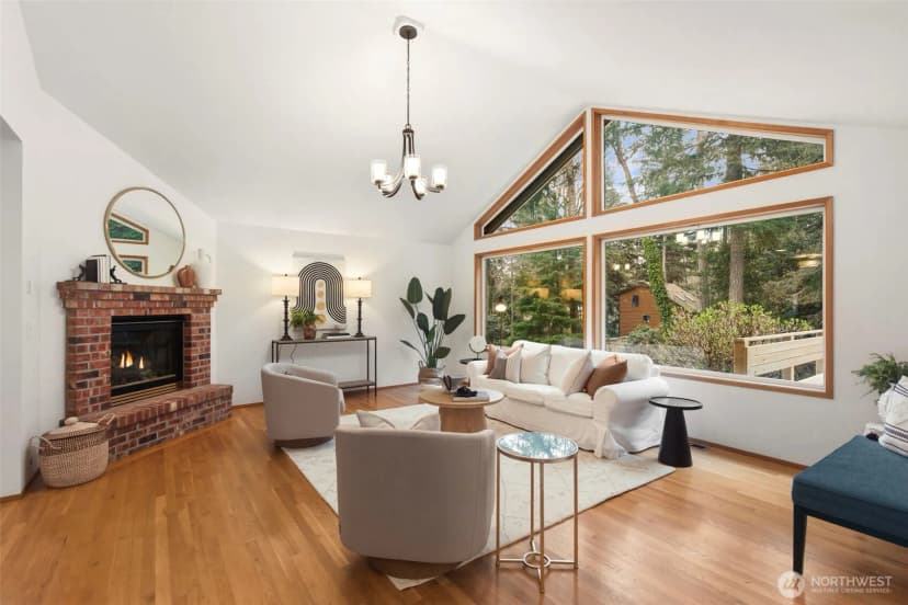 Property photo for 15375 Sunrise Drive Ne, Bainbridge Island photo 9