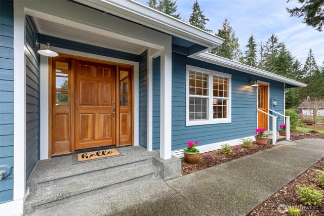 Property photo for 15375 Sunrise Drive Ne, Bainbridge Island photo 4
