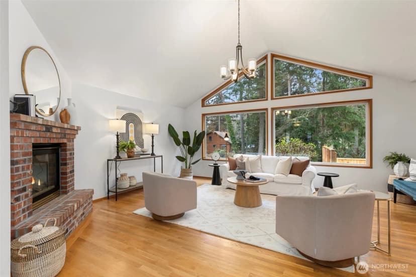 Property photo for 15375 Sunrise Drive Ne, Bainbridge Island photo 6