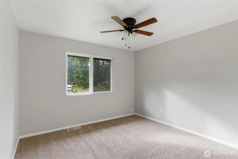 Property photo for 24512 46th Avenue E, Graham photo 24