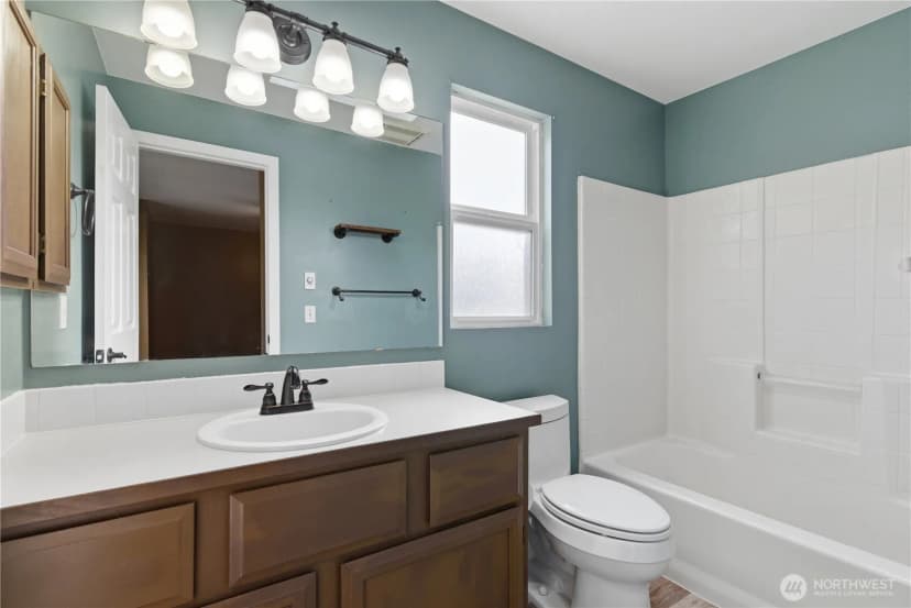 Property photo for 24512 46th Avenue E, Graham photo 22
