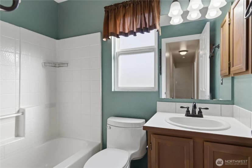 Property photo for 24512 46th Avenue E, Graham photo 27