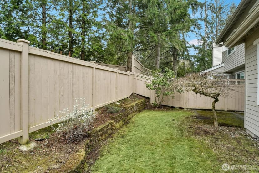Property photo for 367 145th Place Se, Bellevue photo 4