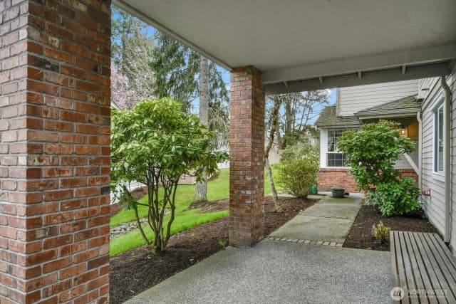 Property photo for 367 145th Place Se, Bellevue photo 2