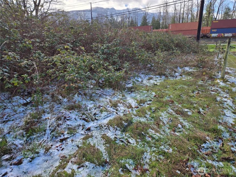 Property photo for 615 Croft Avenue W, Gold Bar photo 9
