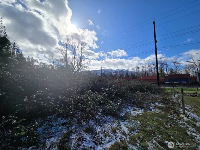 Property photo for 615 Croft Avenue W, Gold Bar photo 12