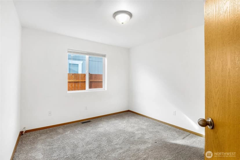 Property photo for 950 K Street Se, Ephrata photo 27