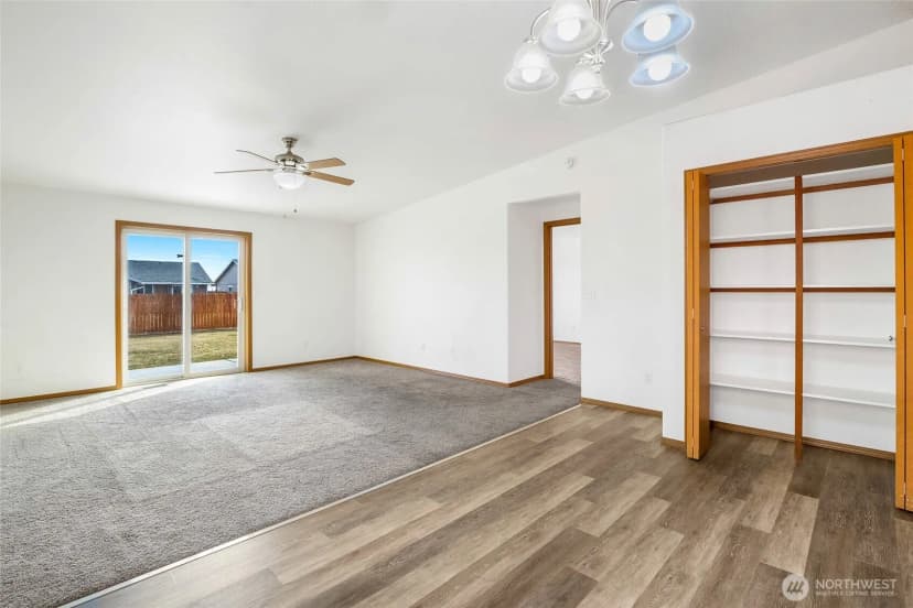 Property photo for 950 K Street Se, Ephrata photo 16