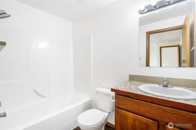 Property photo for 950 K Street Se, Ephrata photo 21