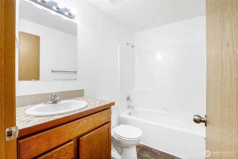 Property photo for 950 K Street Se, Ephrata photo 24