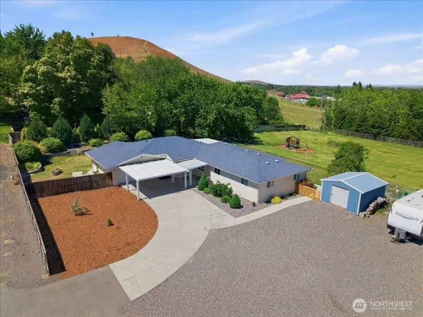 Property photo for 4700 Collins Rd, West Richland photo 3