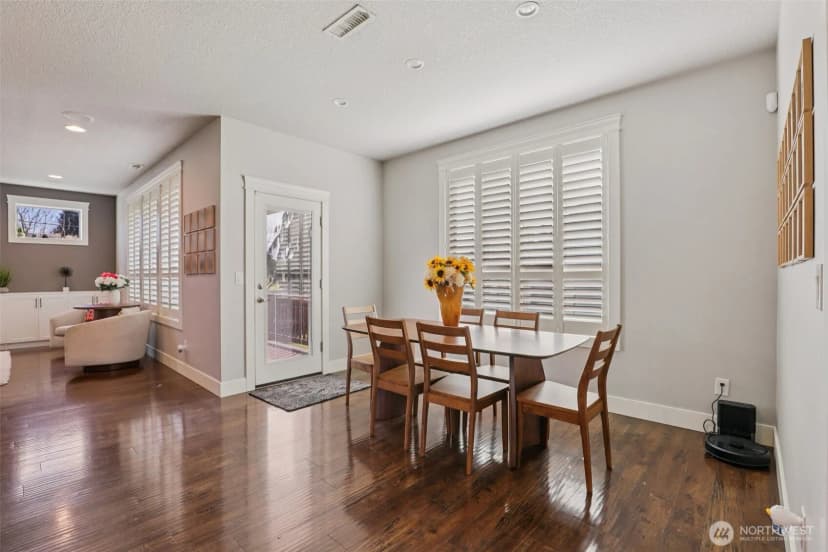 Property photo for 4407 N Ridgefield Woods Drive, Ridgefield photo 10