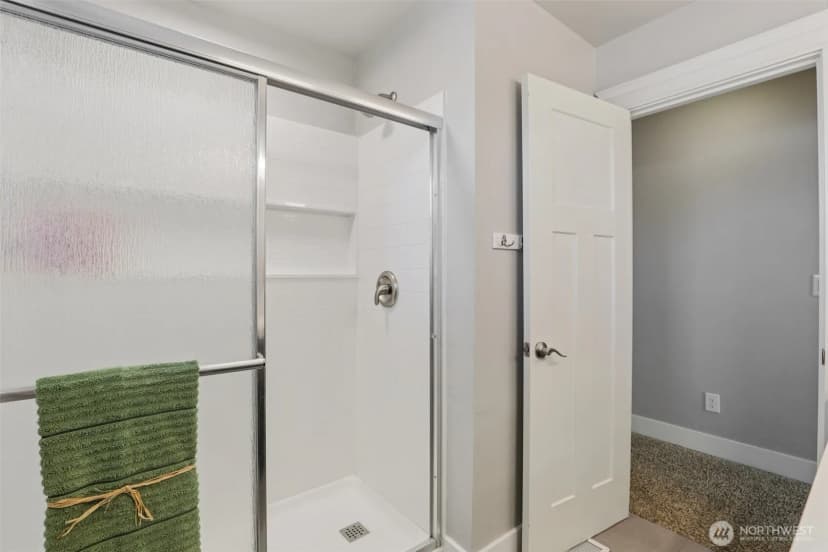 Property photo for 4407 N Ridgefield Woods Drive, Ridgefield photo 26