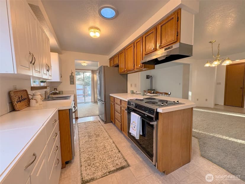 Property photo for 112 Eagle Glen Court, Eatonville photo 7