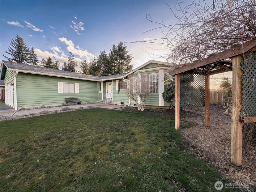 Property photo for 112 Eagle Glen Court, Eatonville photo 2