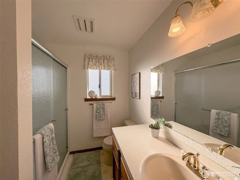 Property photo for 112 Eagle Glen Court, Eatonville photo 10