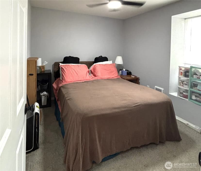 Property photo for 17217 10th Avenue E, Spanaway photo 10