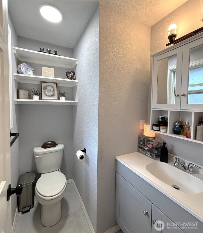 Property photo for 17217 10th Avenue E, Spanaway photo 9