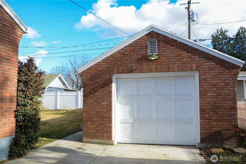 Property photo for 206 E 3rd Avenue, Ritzville photo 34
