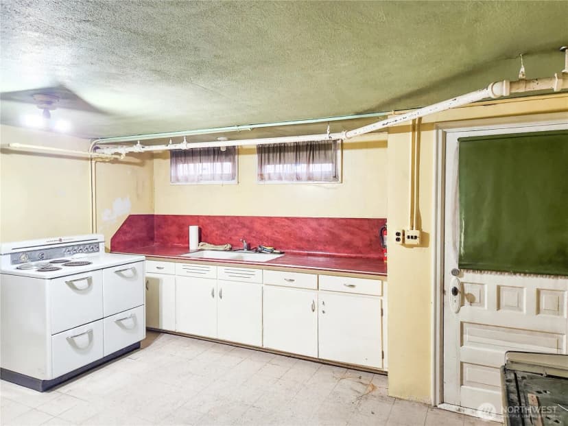 Property photo for 206 E 3rd Avenue, Ritzville photo 26