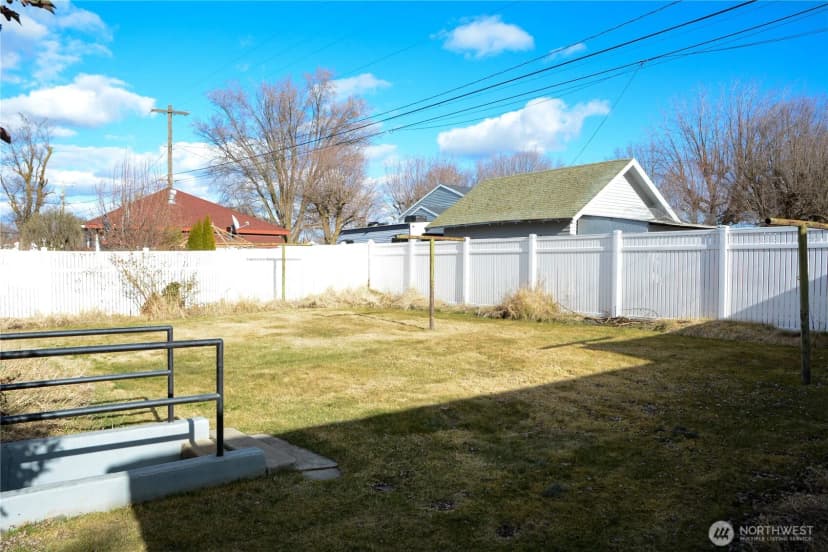 Property photo for 206 E 3rd Avenue, Ritzville photo 31