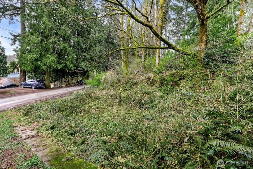 Property photo for 13625 E Lake Kathleen Drive Se, Renton photo 10