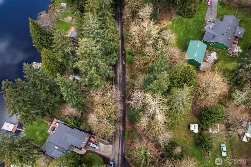 Property photo for 13625 E Lake Kathleen Drive Se, Renton photo 7