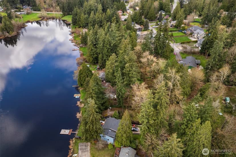 Property photo for 13625 E Lake Kathleen Drive Se, Renton