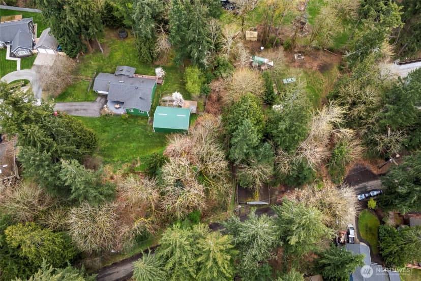 Property photo for 13625 E Lake Kathleen Drive Se, Renton photo 8